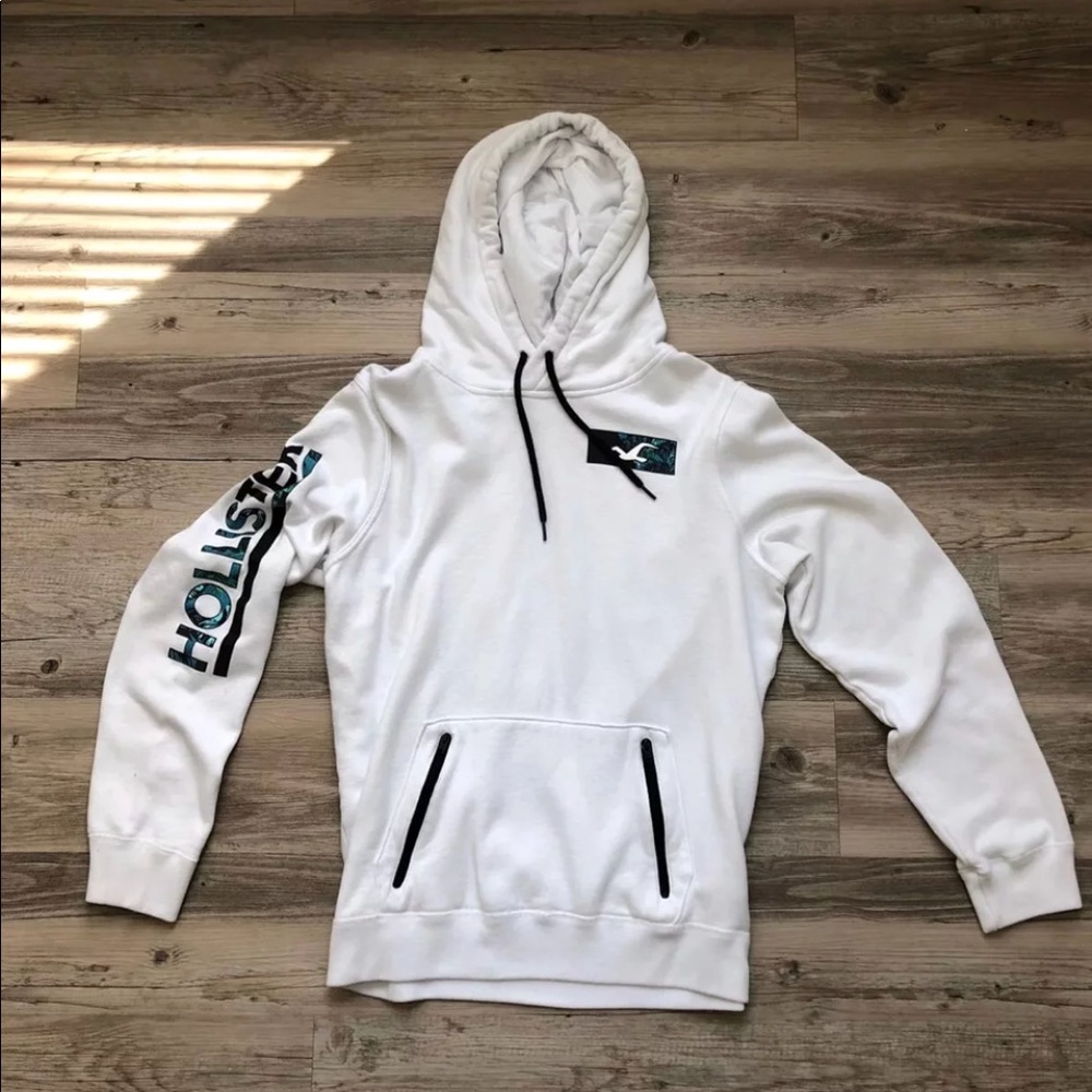 White Hollister Sweatshirt with zipper pockets